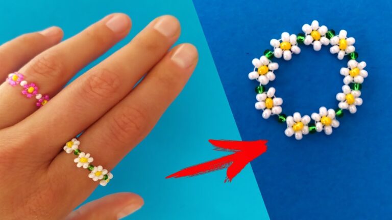 How to Make a Flower Ring With Seed Beads