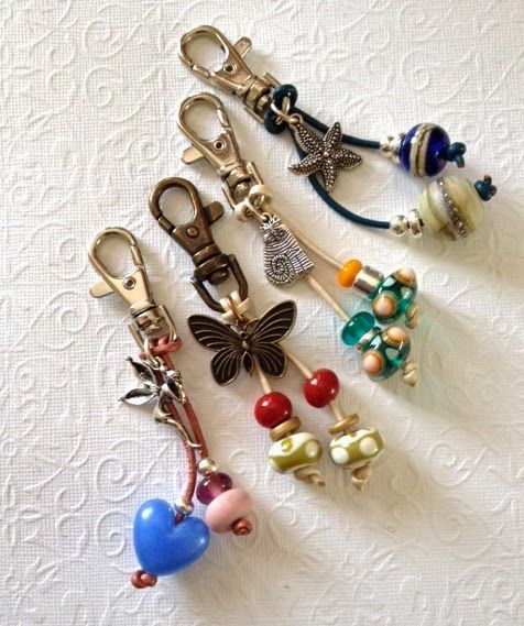How to Make a Keychain With Beads And Charms