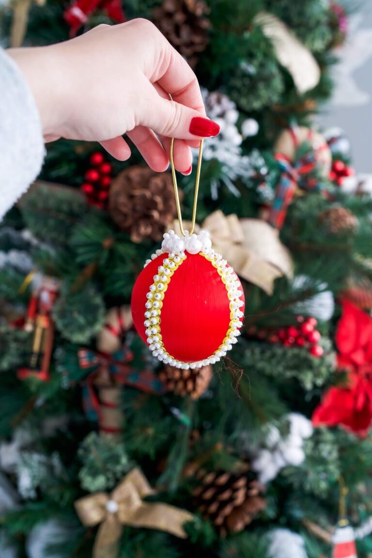 How to Make Vintage Beaded Ornaments